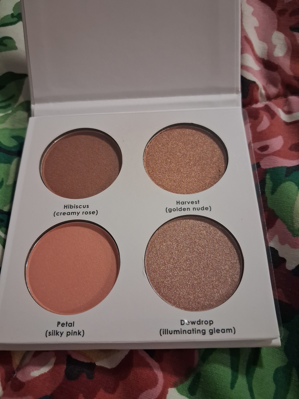 Four-Shade Face Palette — Pink & Gold Tones